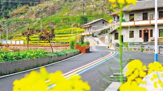 重庆4条公路上榜全国“2026年度美丽公路” 串起山水文旅