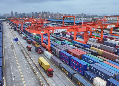 重庆前三季度外贸进出口7498亿元 增速领跑全国有望破纪录