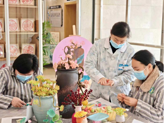 渝见医患情：那些不被看见的长周期关怀温暖山城