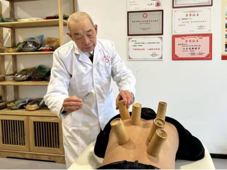 渝见医患情：那些不被看见的长周期关怀温暖山城