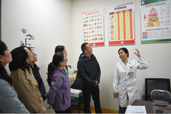 重庆专家送营养到雪域高原 援藏营养健康专项活动在昌都开展