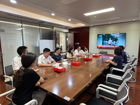 恒丰银行重庆分行庆建党105周年 行走党课汲取力量