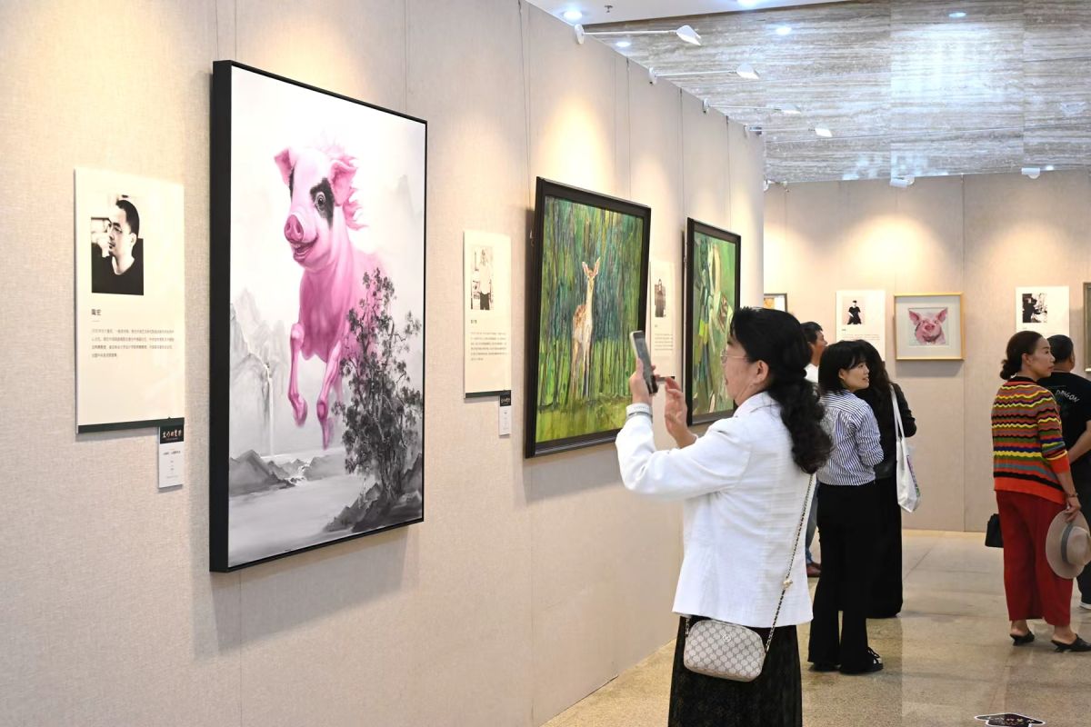 中国国家画院送文化下基层在荣昌启幕 科学与艺术跨界对话