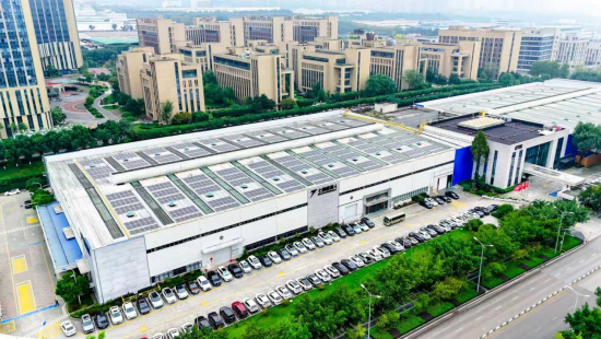 两江造特种机器人新品发布 七腾推出防爆四足与轮式两款产品